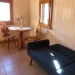 Chalet Crans-Montana דירה *